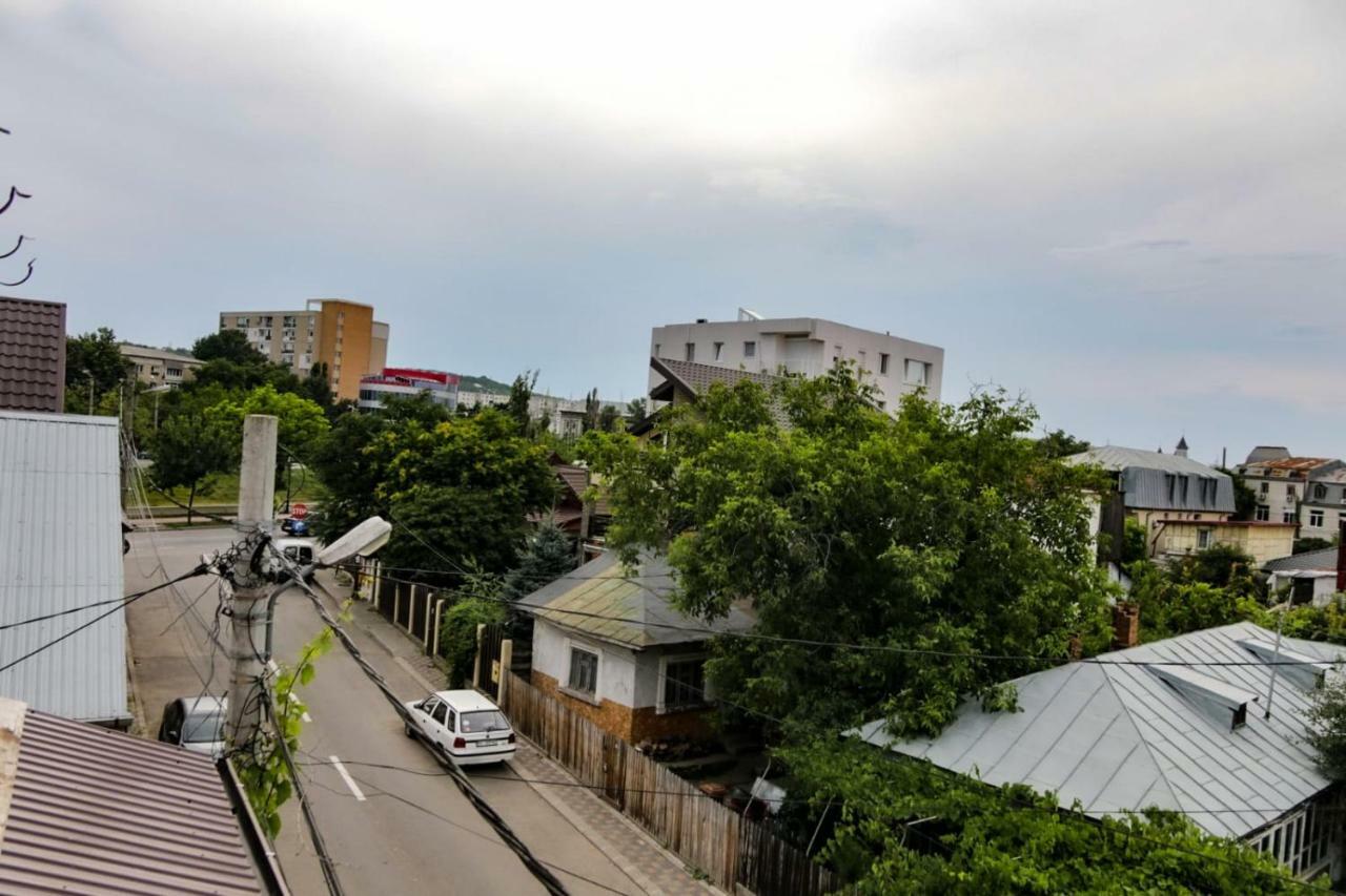 Casa Marguta Hotel Iasi Exterior photo